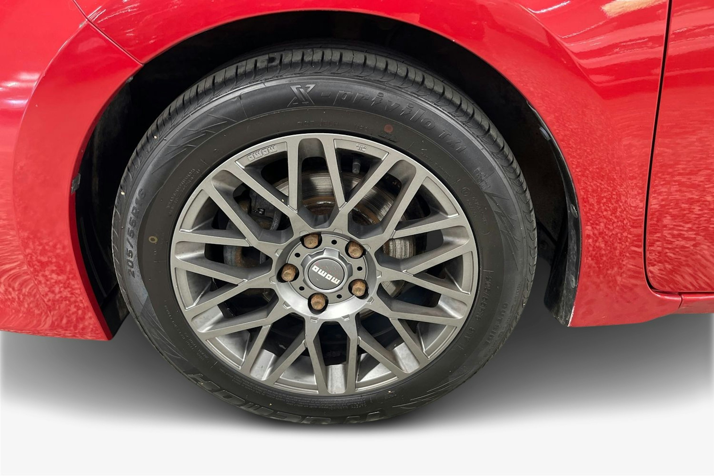 punainen Toyota Corolla 2013 kuva 11.