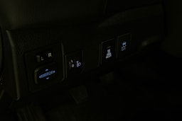 punainen Toyota Corolla 2013 kuva 17.