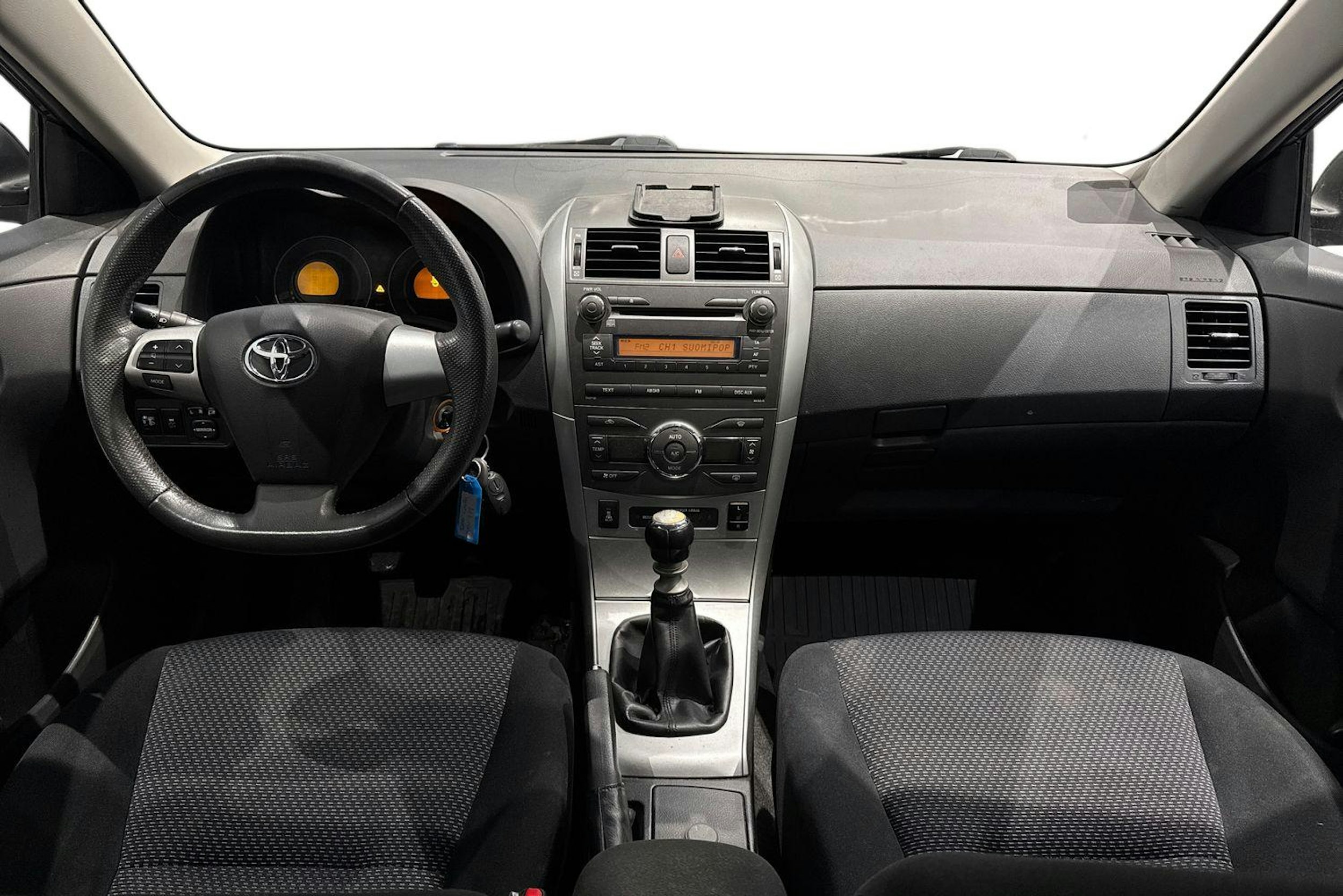 harmaa Toyota Corolla 2013 kuva 7.