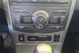 harmaa Toyota Corolla 2013 kuva 23.