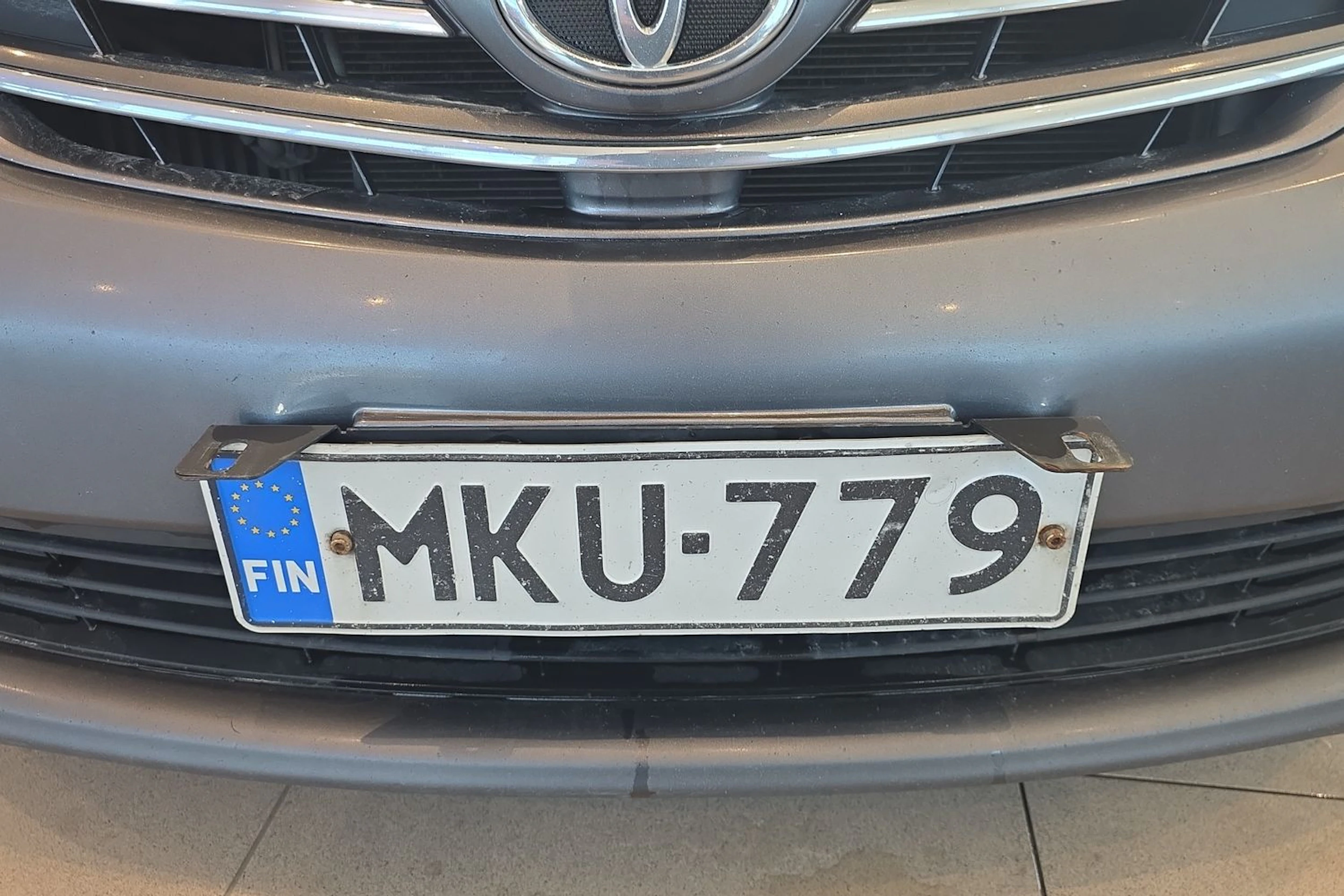 harmaa Toyota Corolla 2013 kuva 27.