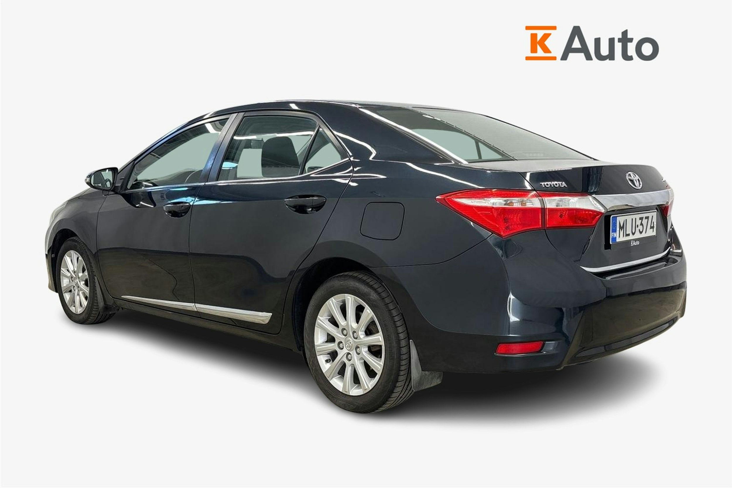 harmaa Toyota Corolla 2014 kuva 2.