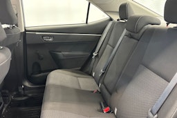 harmaa Toyota Corolla 2014 kuva 13.