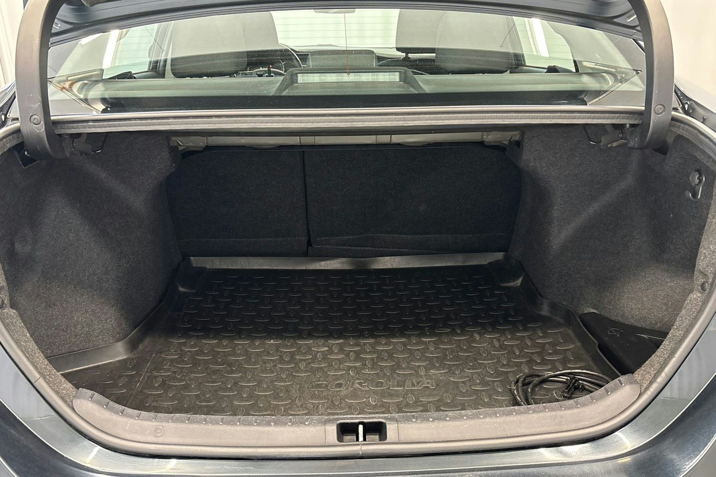 harmaa Toyota Corolla 2014 kuva 14.