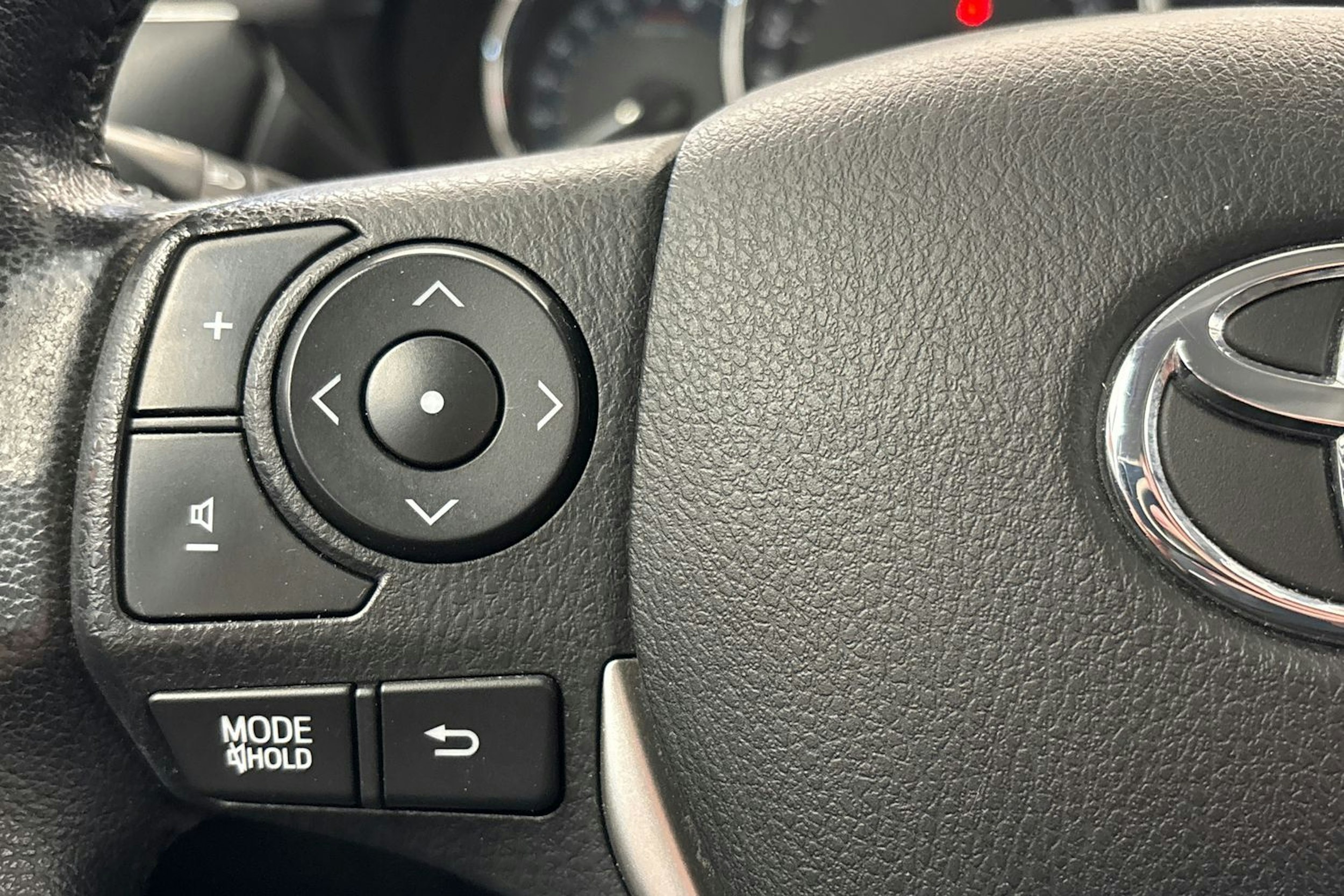 harmaa Toyota Corolla 2014 kuva 17.