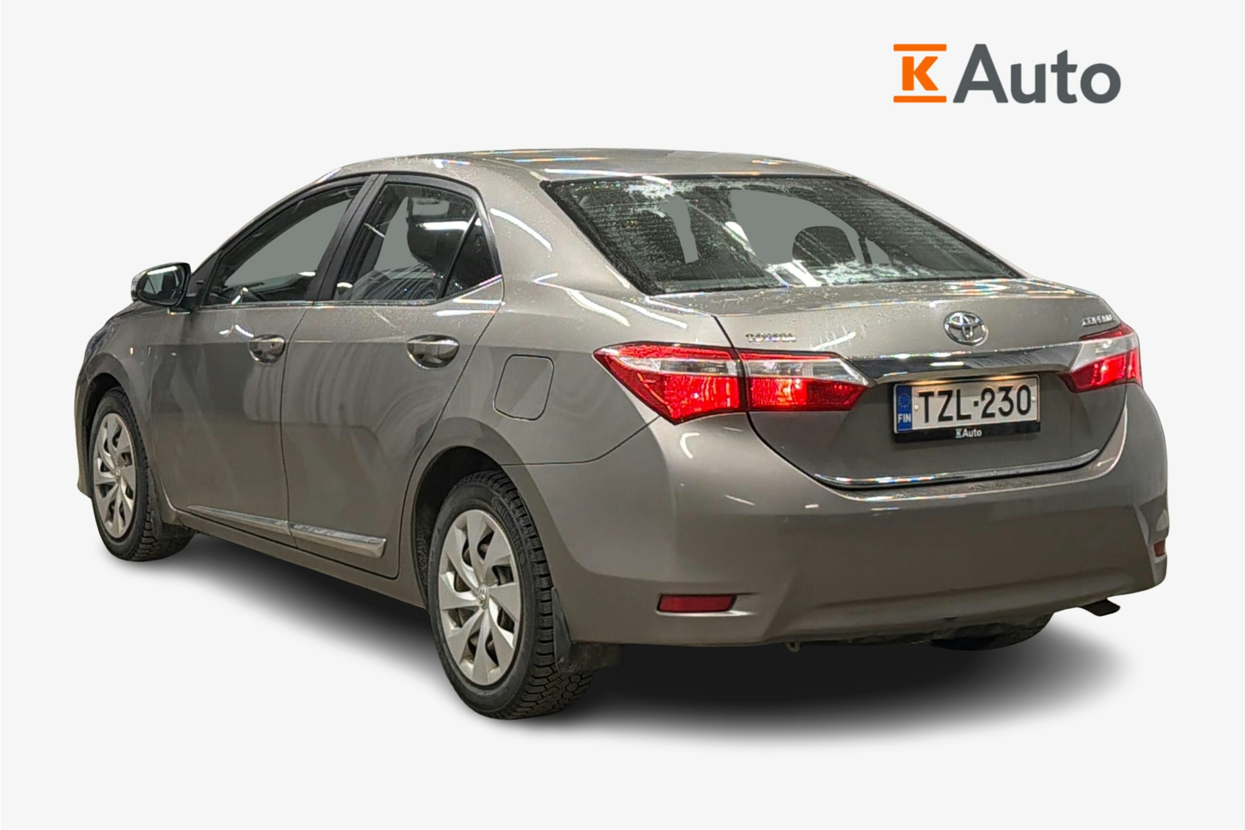ruskea (beige) Toyota Corolla 2015 kuva 2.