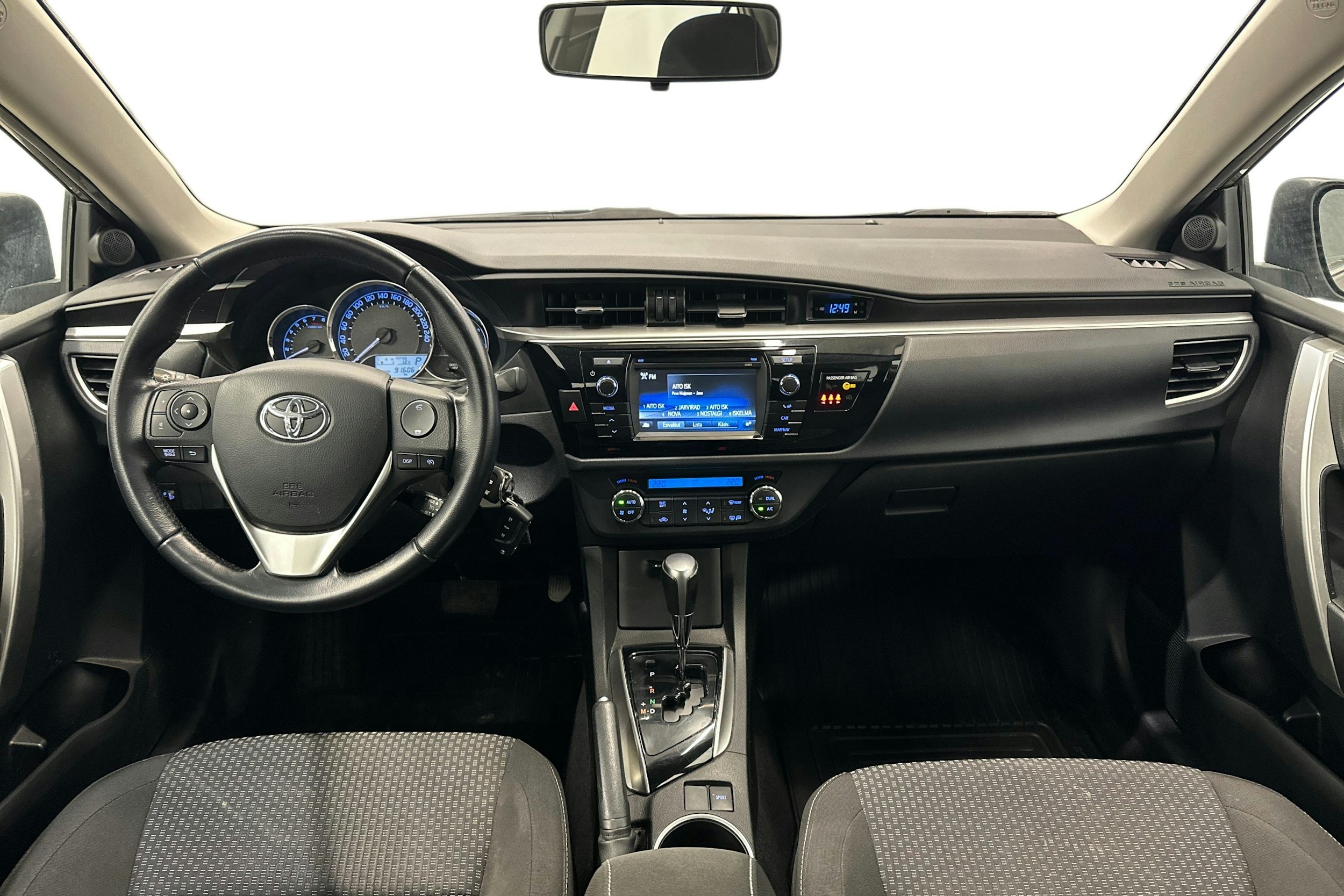 ruskea (beige) Toyota Corolla 2015 kuva 7.
