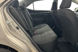 ruskea (beige) Toyota Corolla 2015 kuva 9.