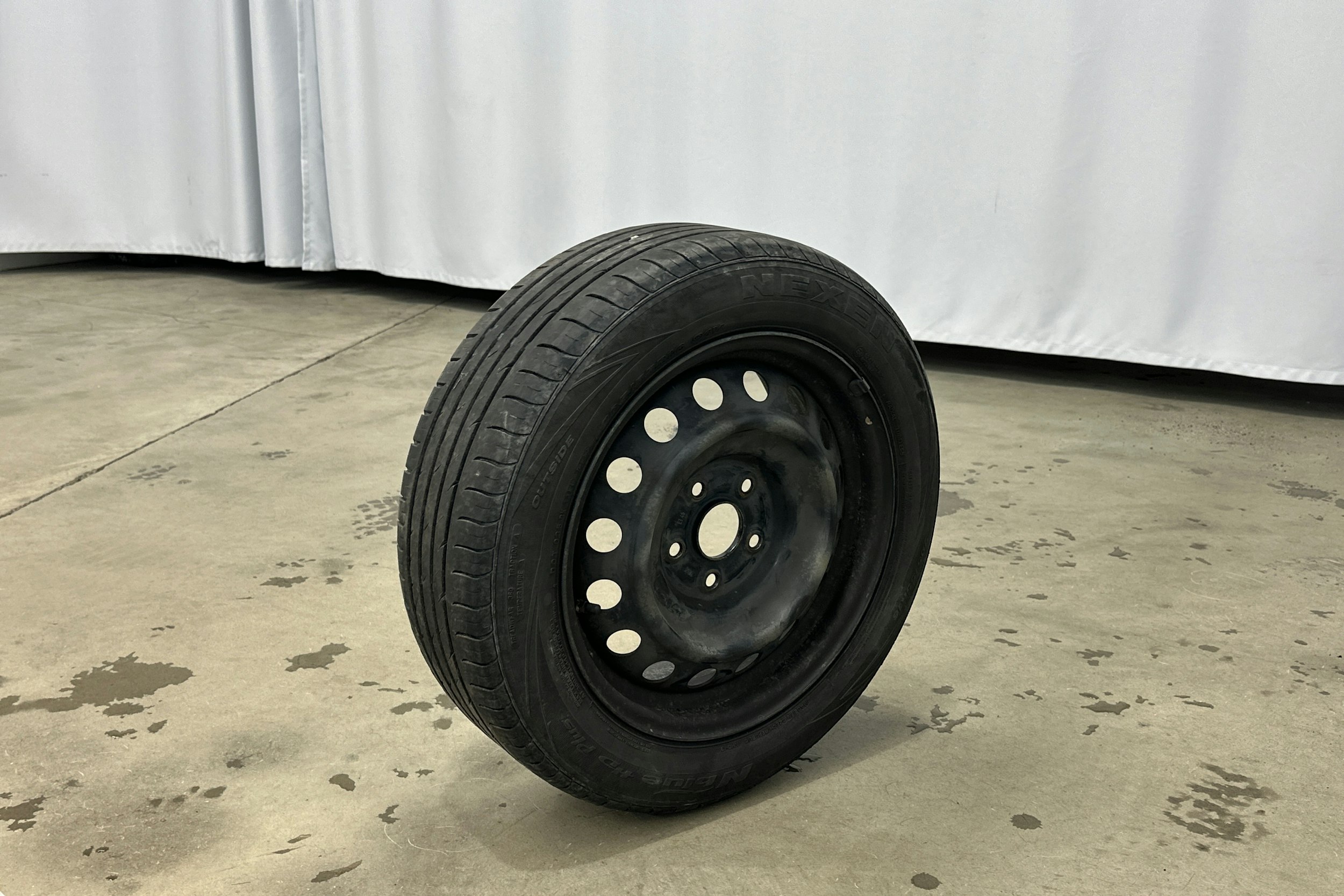 ruskea (beige) Toyota Corolla 2015 kuva 11.