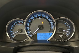 ruskea (beige) Toyota Corolla 2015 kuva 16.