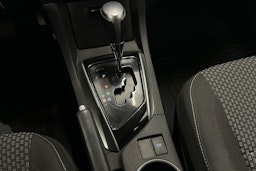 ruskea (beige) Toyota Corolla 2015 kuva 20.