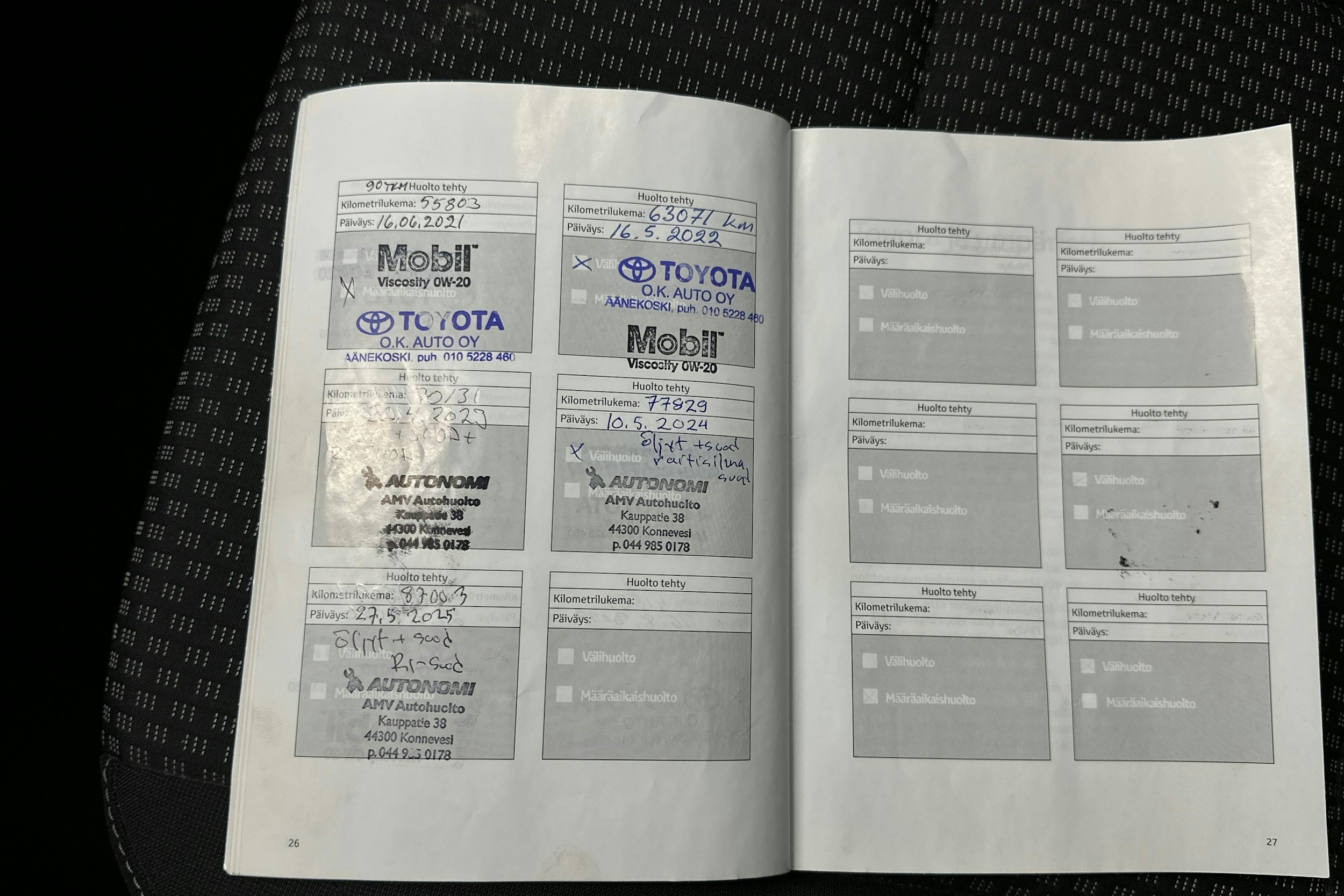 ruskea (beige) Toyota Corolla 2015 kuva 22.