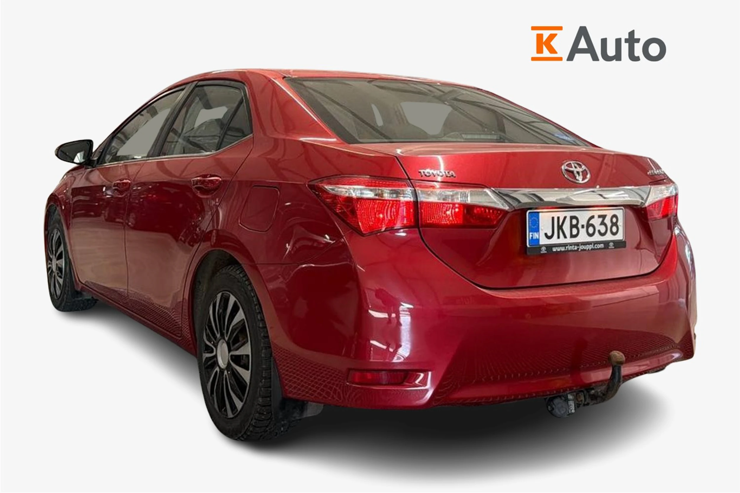 punainen Toyota Corolla 2016 kuva 2.