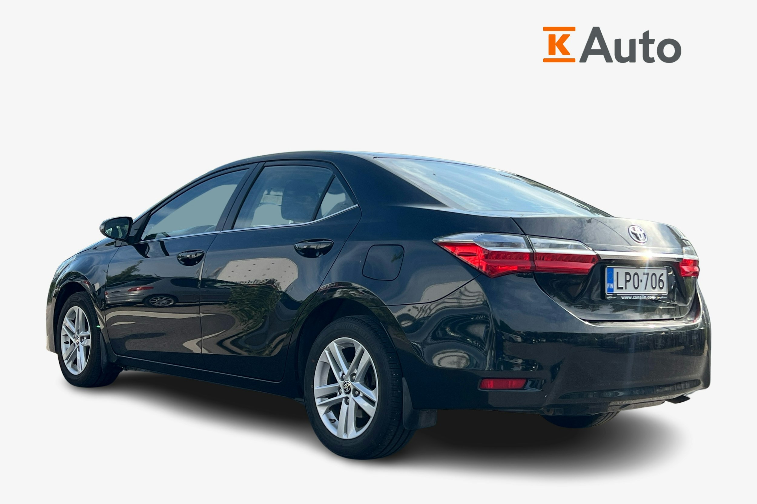 musta Toyota Corolla 2016 kuva 2.