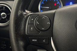 musta Toyota Corolla 2016 kuva 16.
