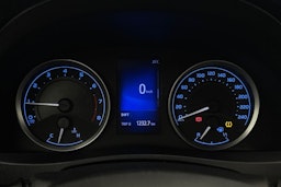 musta Toyota Corolla 2016 kuva 17.
