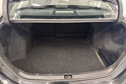 musta Toyota Corolla 2016 kuva 31.