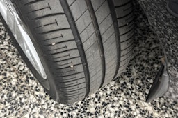 musta Toyota Corolla 2016 kuva 33.