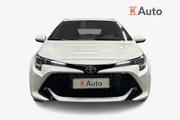 valkoinen Toyota Corolla 2019 kuva 5.