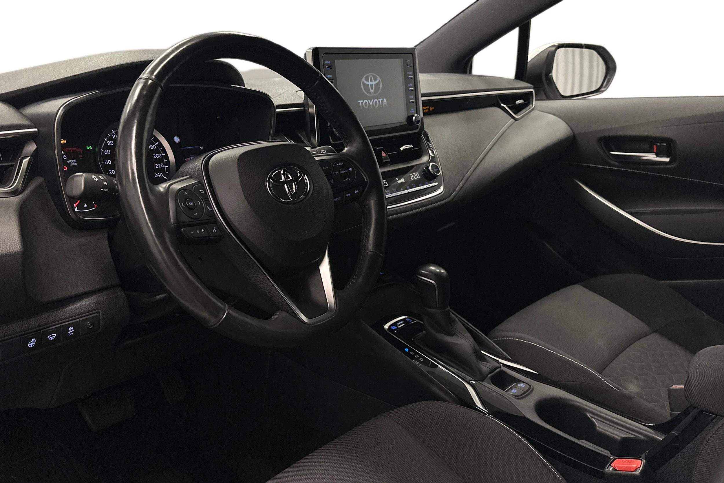 valkoinen Toyota Corolla 2019 kuva 8.