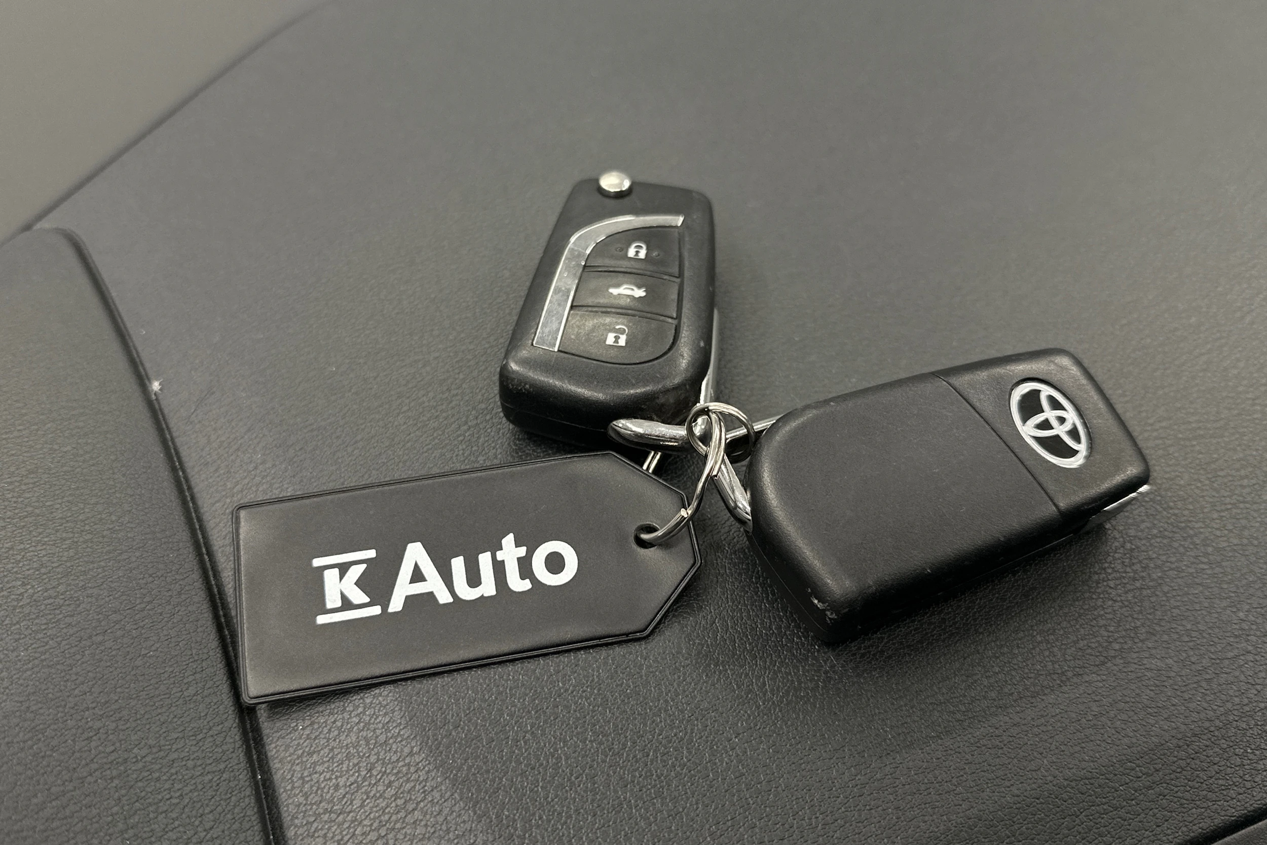 valkoinen Toyota Corolla 2019 kuva 32.