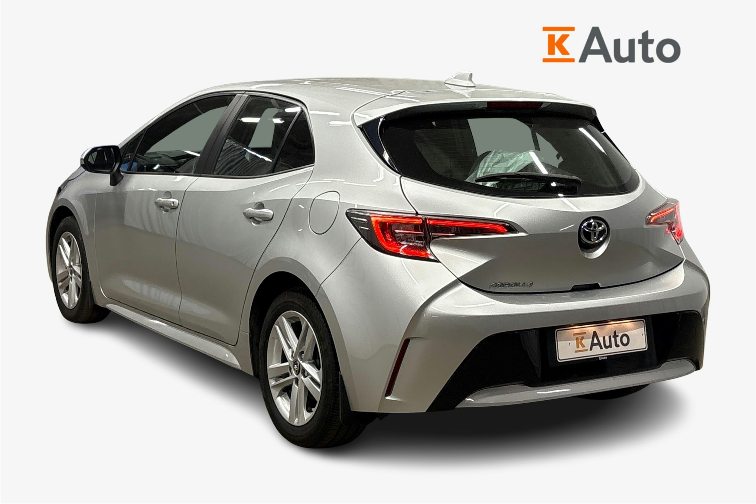 valkoinen Toyota Corolla 2019 kuva 2.