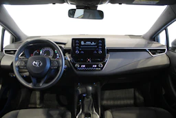 valkoinen Toyota Corolla 2019 kuva 3.