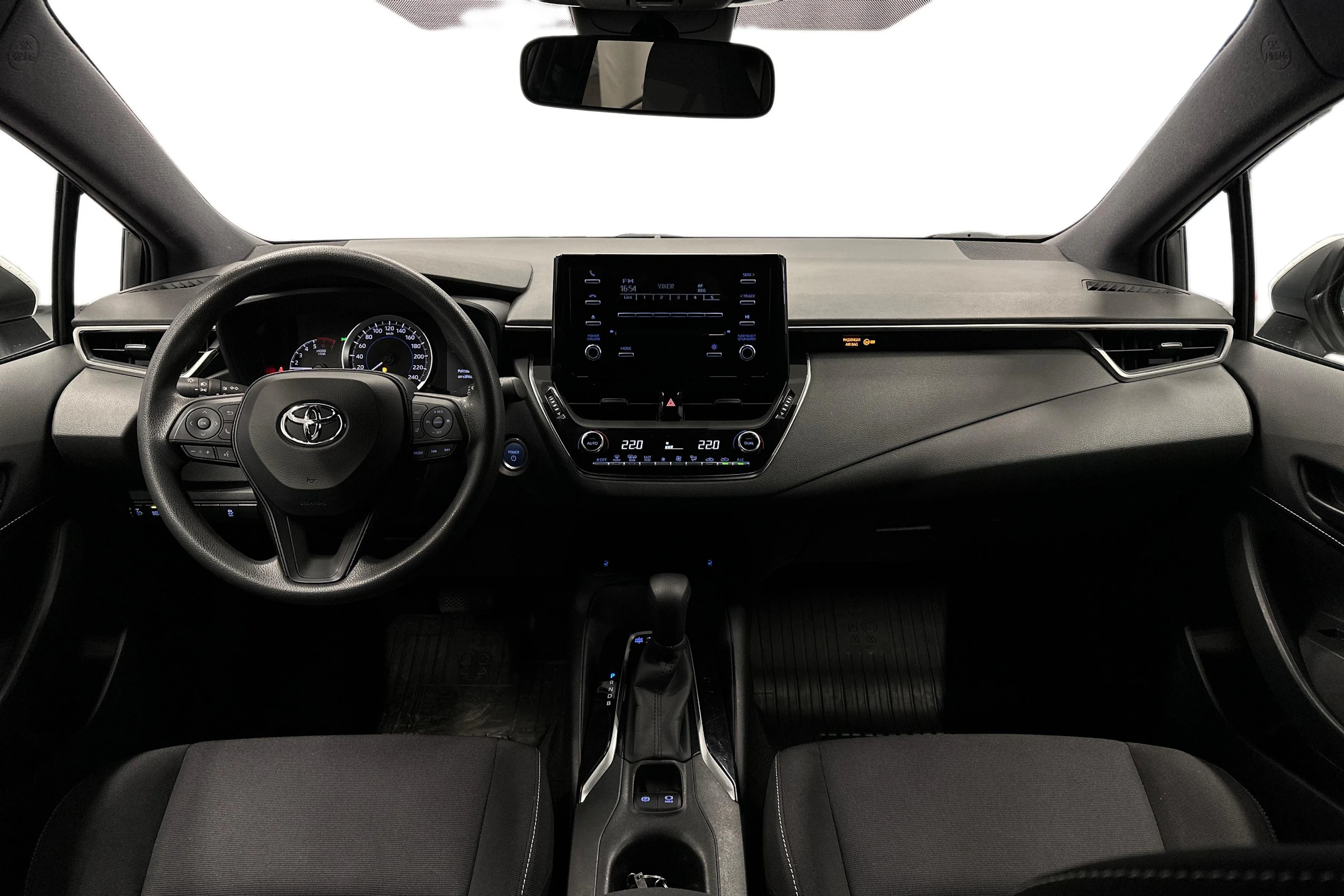 valkoinen Toyota Corolla 2019 kuva 9.
