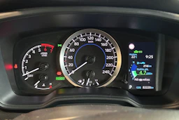 Valkoinen Toyota Corolla 2019 kuva 25.