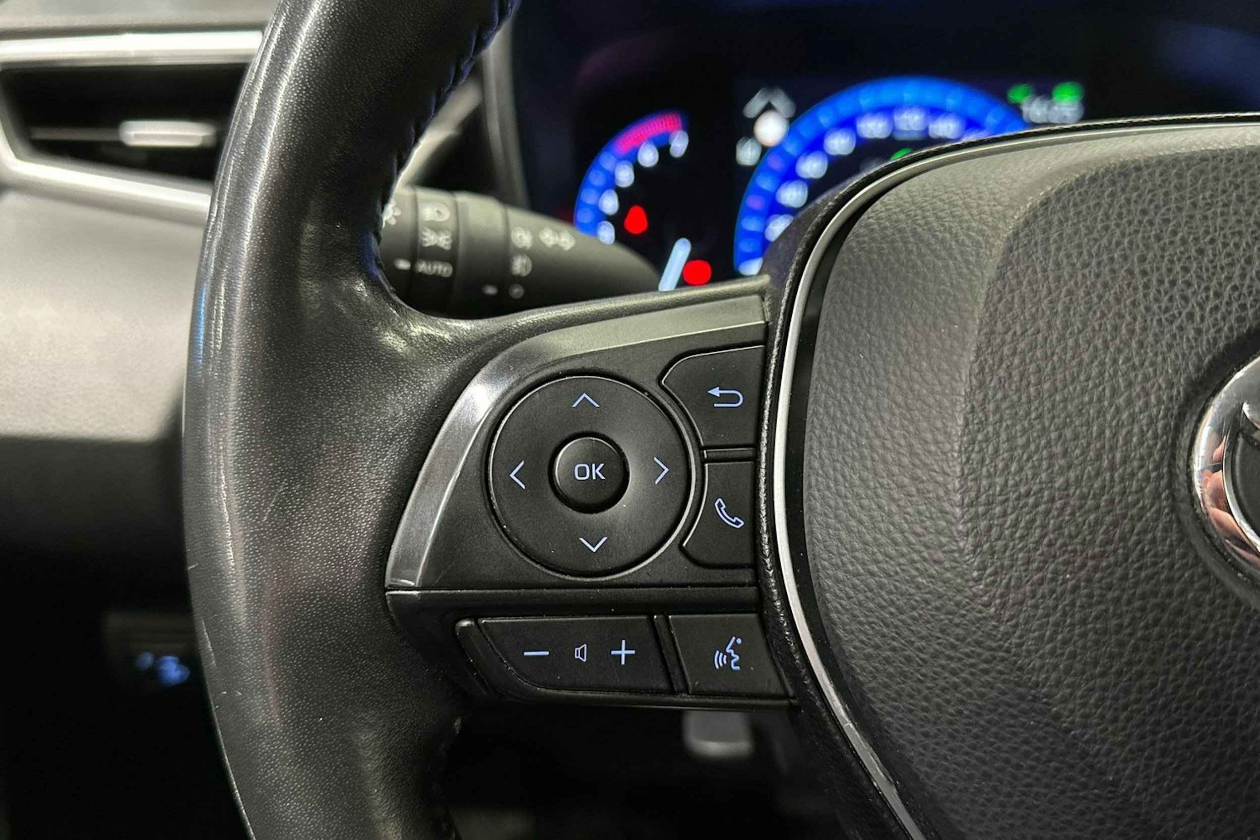 hopea Toyota Corolla 2019 kuva 23.