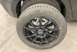 musta Toyota Corolla 2019 kuva 13.