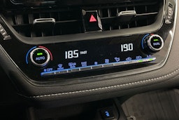 musta Toyota Corolla 2019 kuva 17.