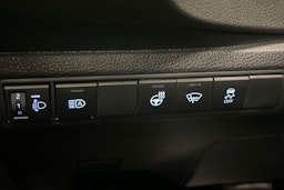 musta Toyota Corolla 2019 kuva 18.