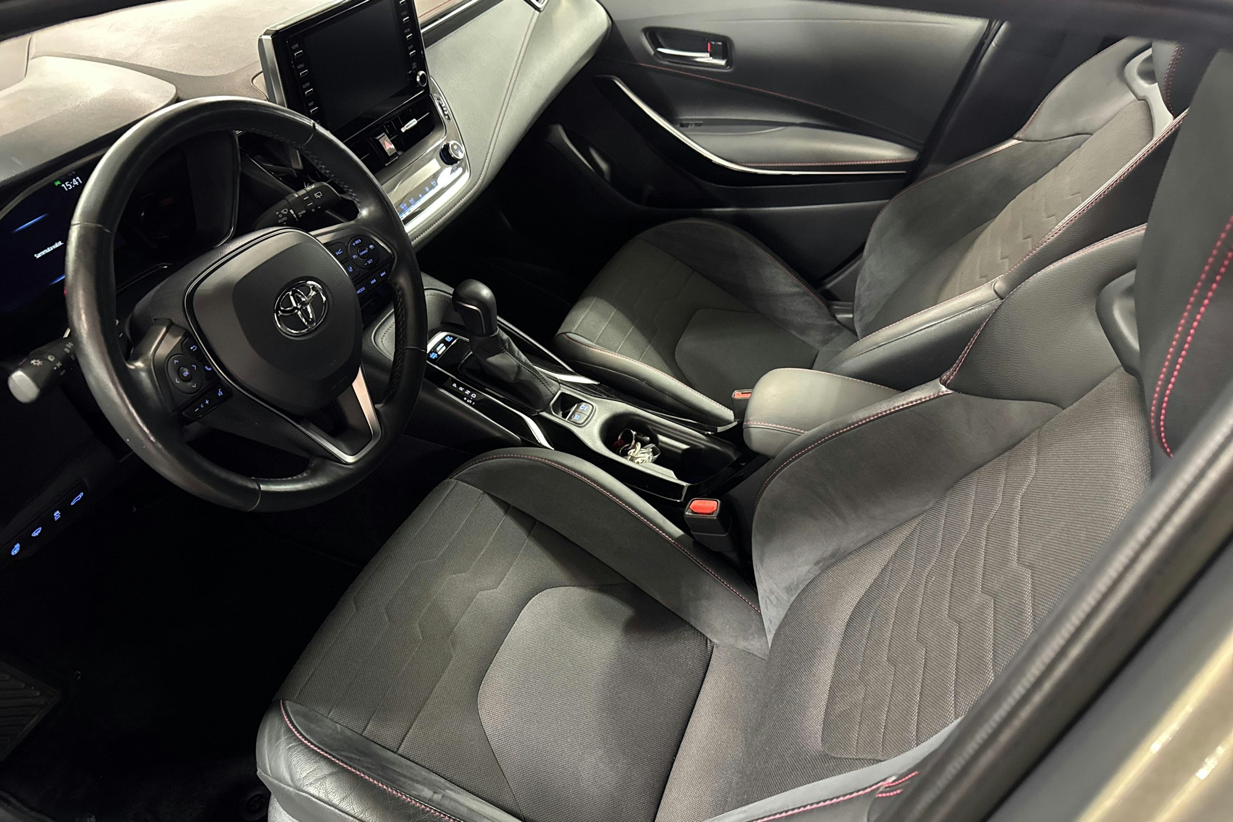 ruskea (beige) Toyota Corolla 2019 kuva 7.
