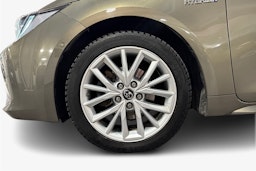 ruskea (beige) Toyota Corolla 2019 kuva 11.
