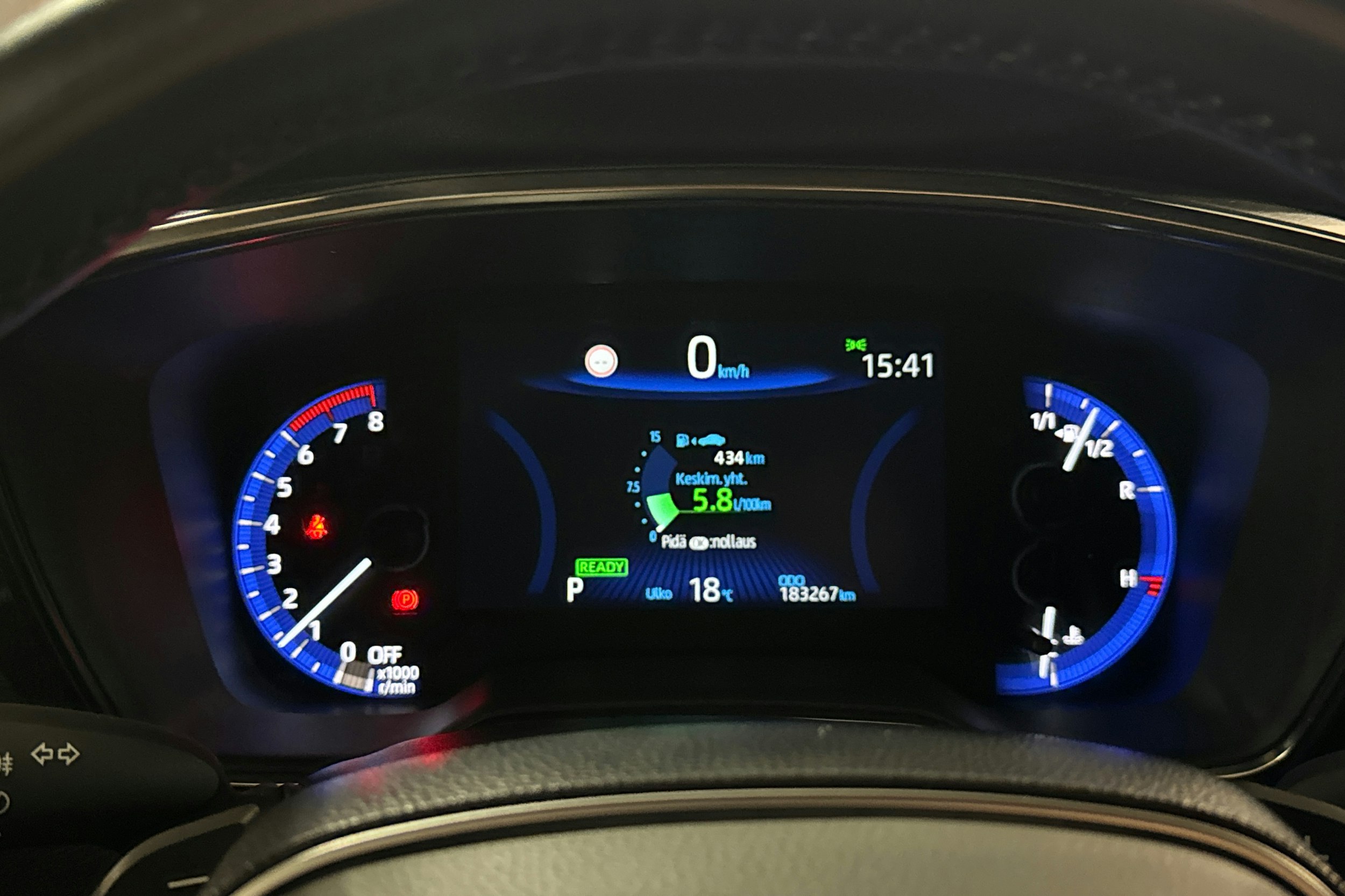 ruskea (beige) Toyota Corolla 2019 kuva 15.