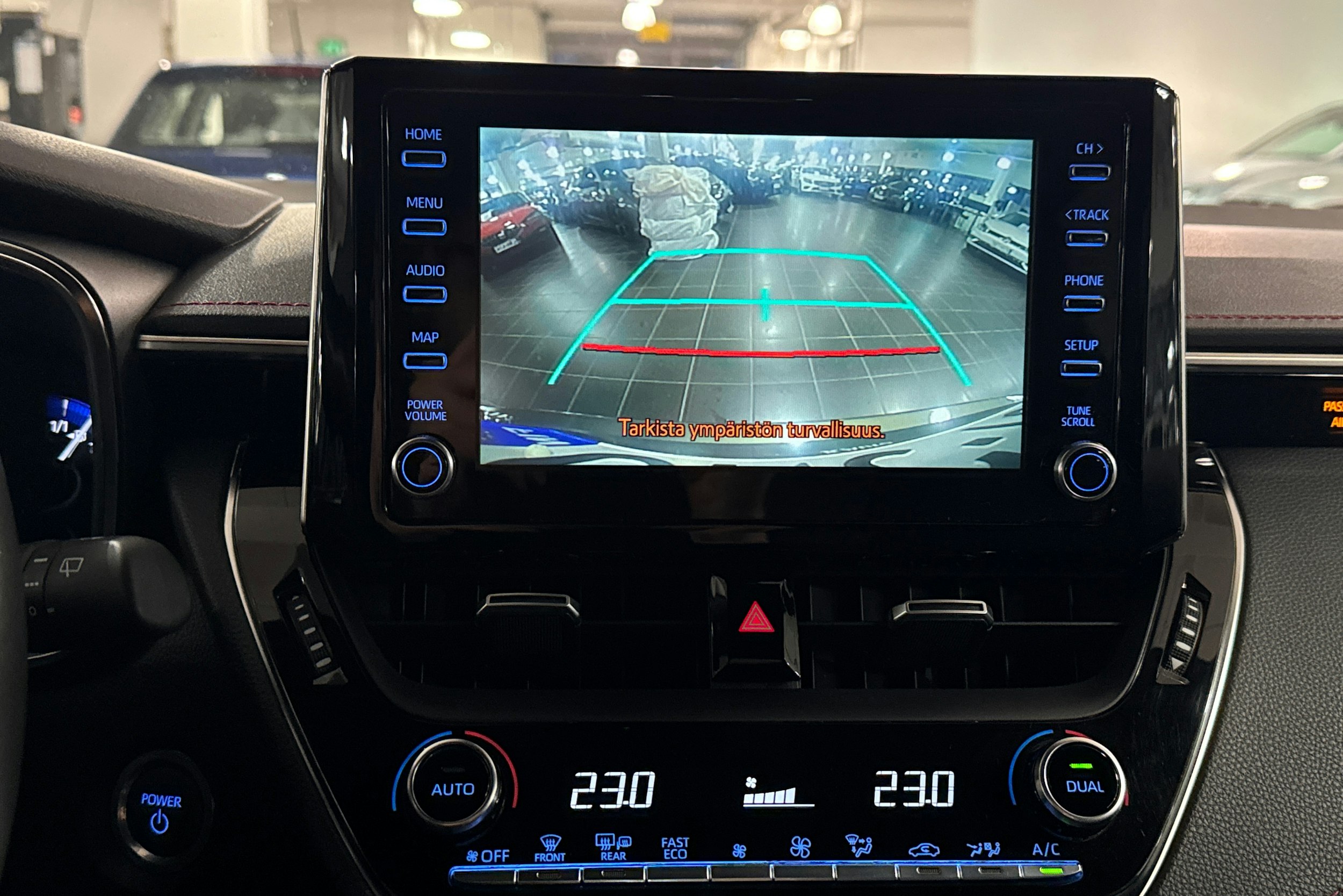 ruskea (beige) Toyota Corolla 2019 kuva 17.