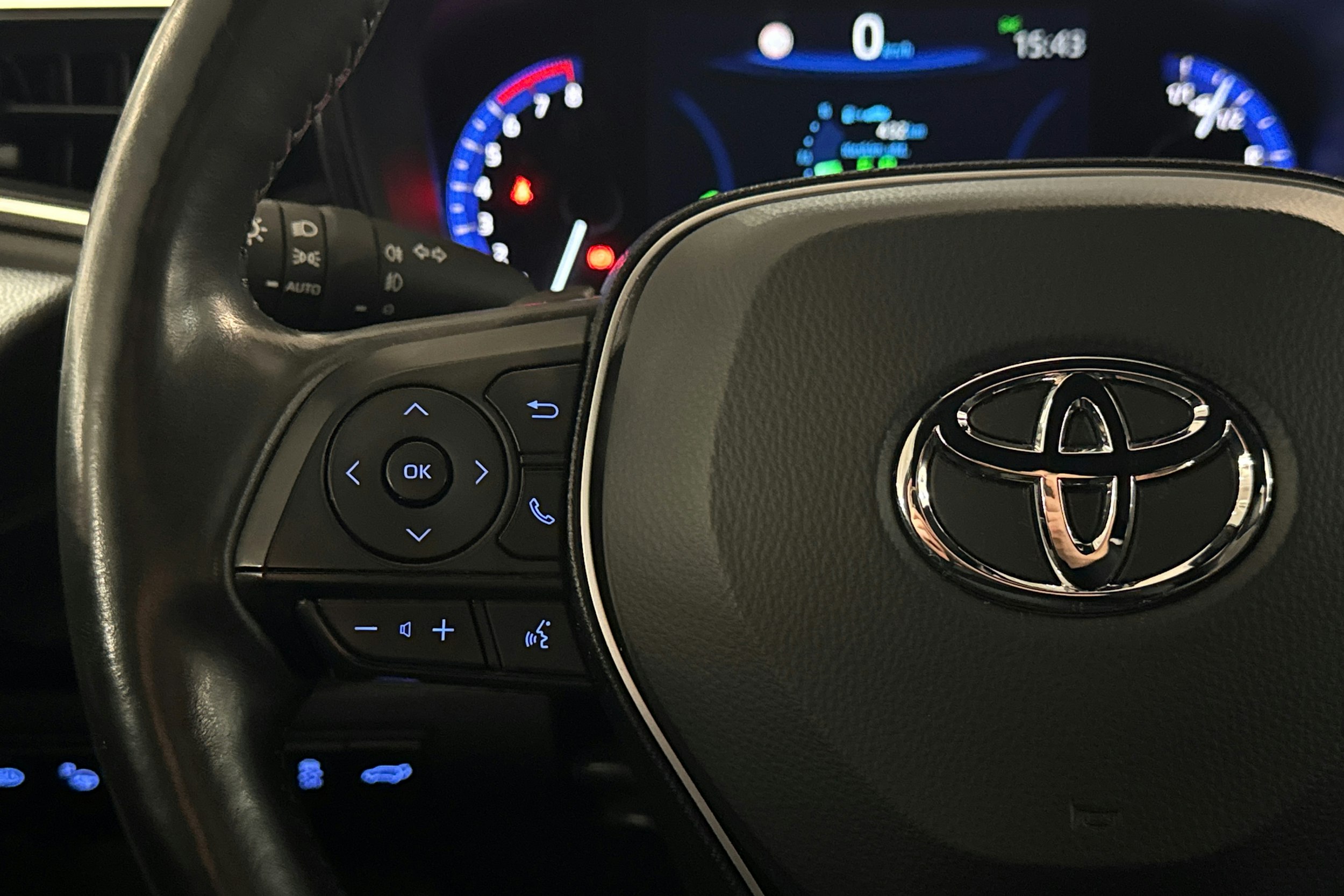 ruskea (beige) Toyota Corolla 2019 kuva 22.