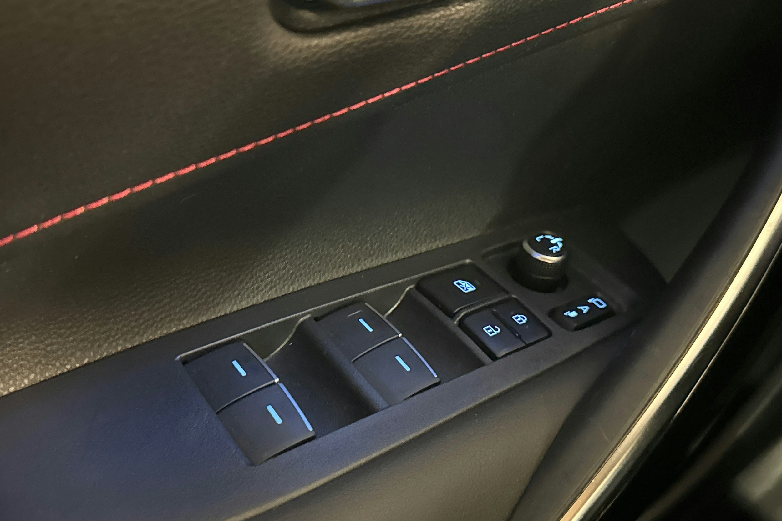 ruskea (beige) Toyota Corolla 2019 kuva 25.