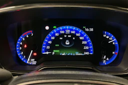 valkoinen Toyota Corolla 2019 kuva 15.