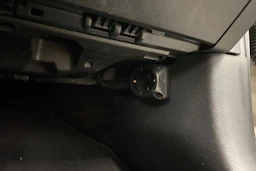 valkoinen Toyota Corolla 2019 kuva 17.