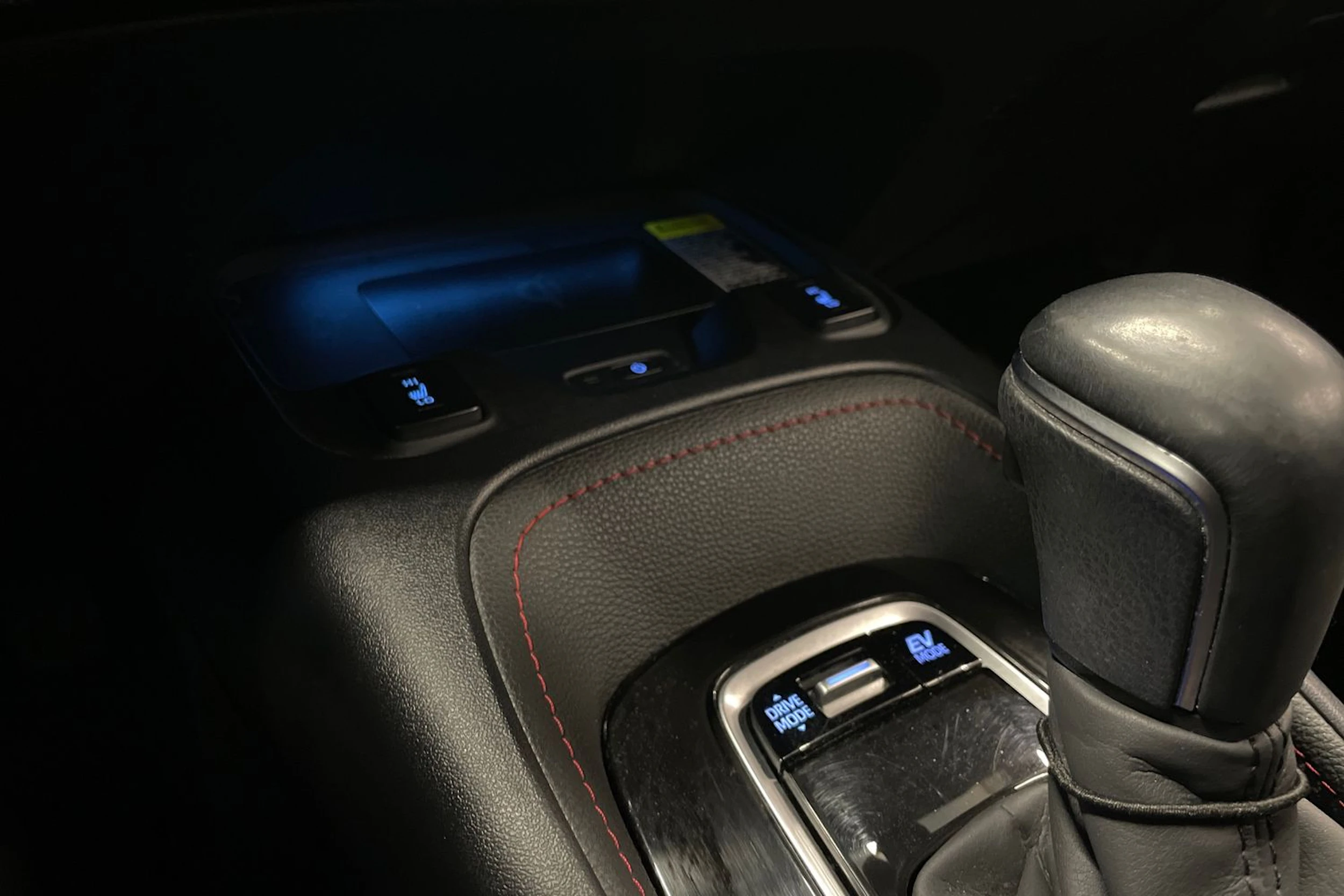 valkoinen Toyota Corolla 2019 kuva 18.