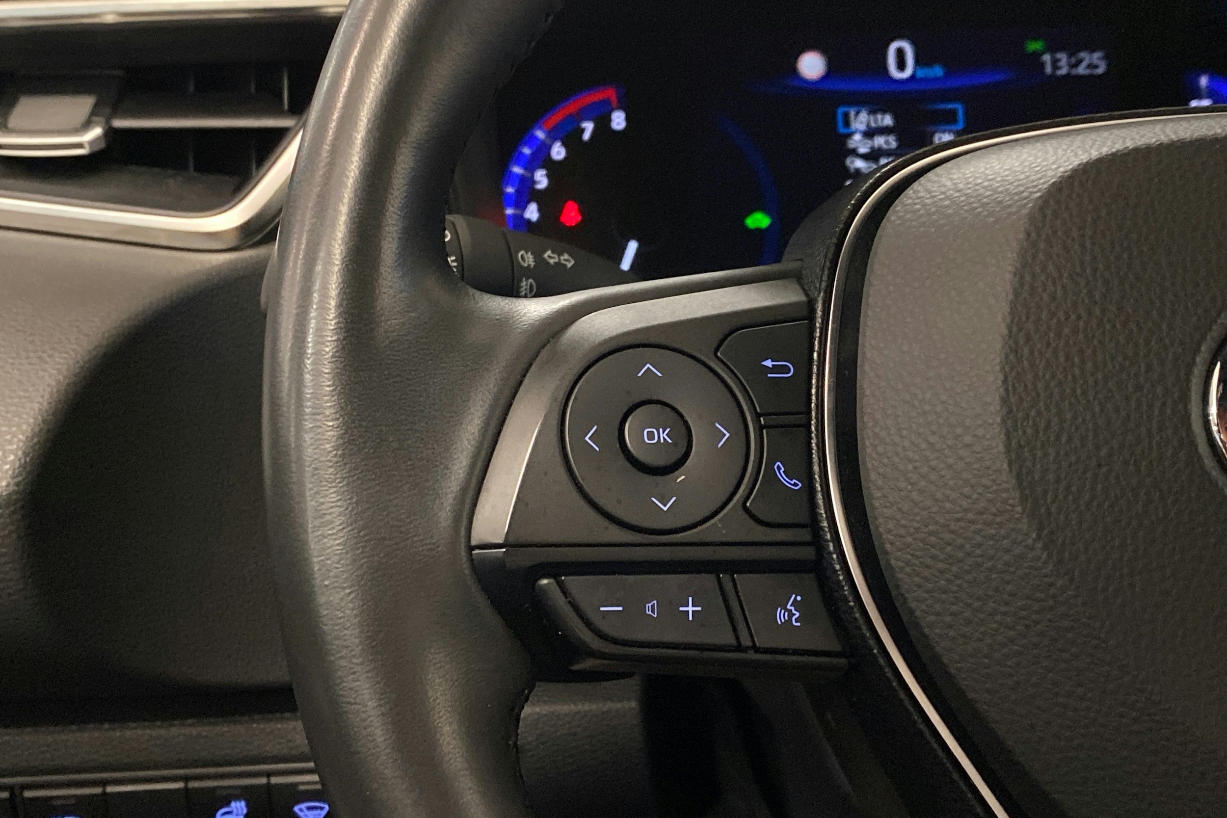 hopea Toyota Corolla 2019 kuva 15.