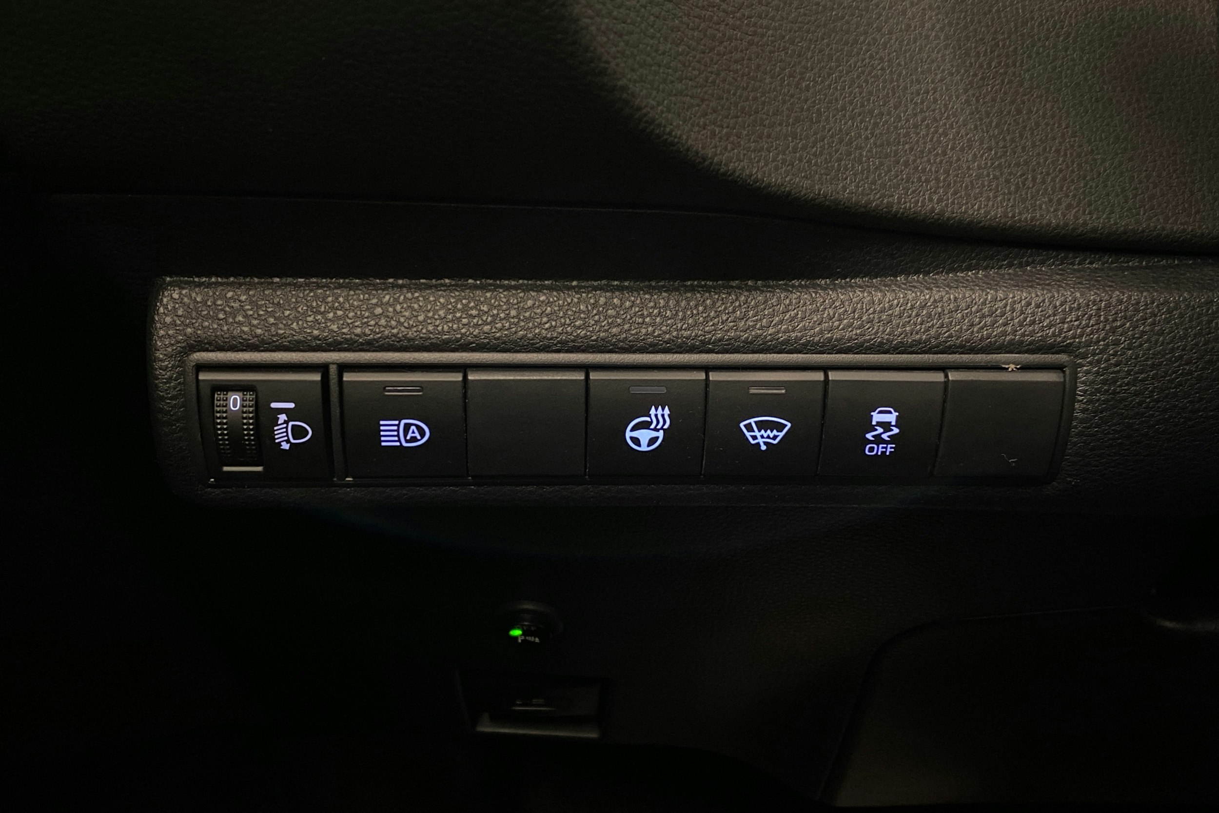 hopea Toyota Corolla 2019 kuva 18.