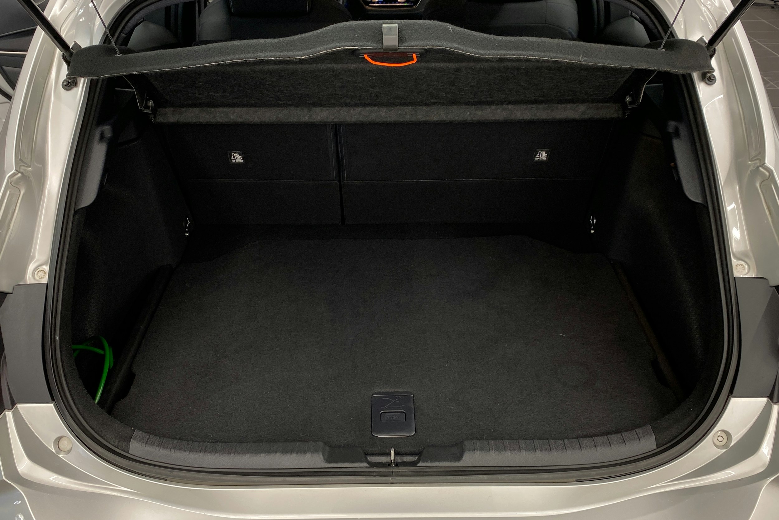 hopea Toyota Corolla 2019 kuva 25.