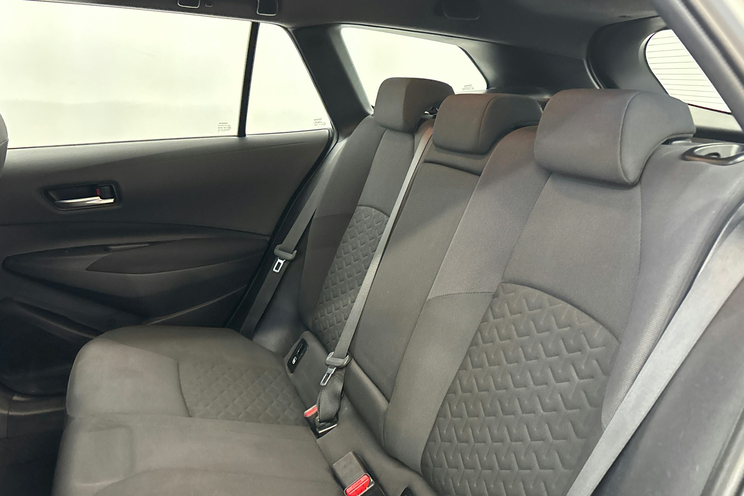 hopea Toyota Corolla 2019 kuva 13.