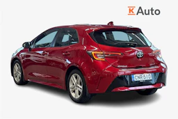 punainen Toyota Corolla 2019 kuva 2.