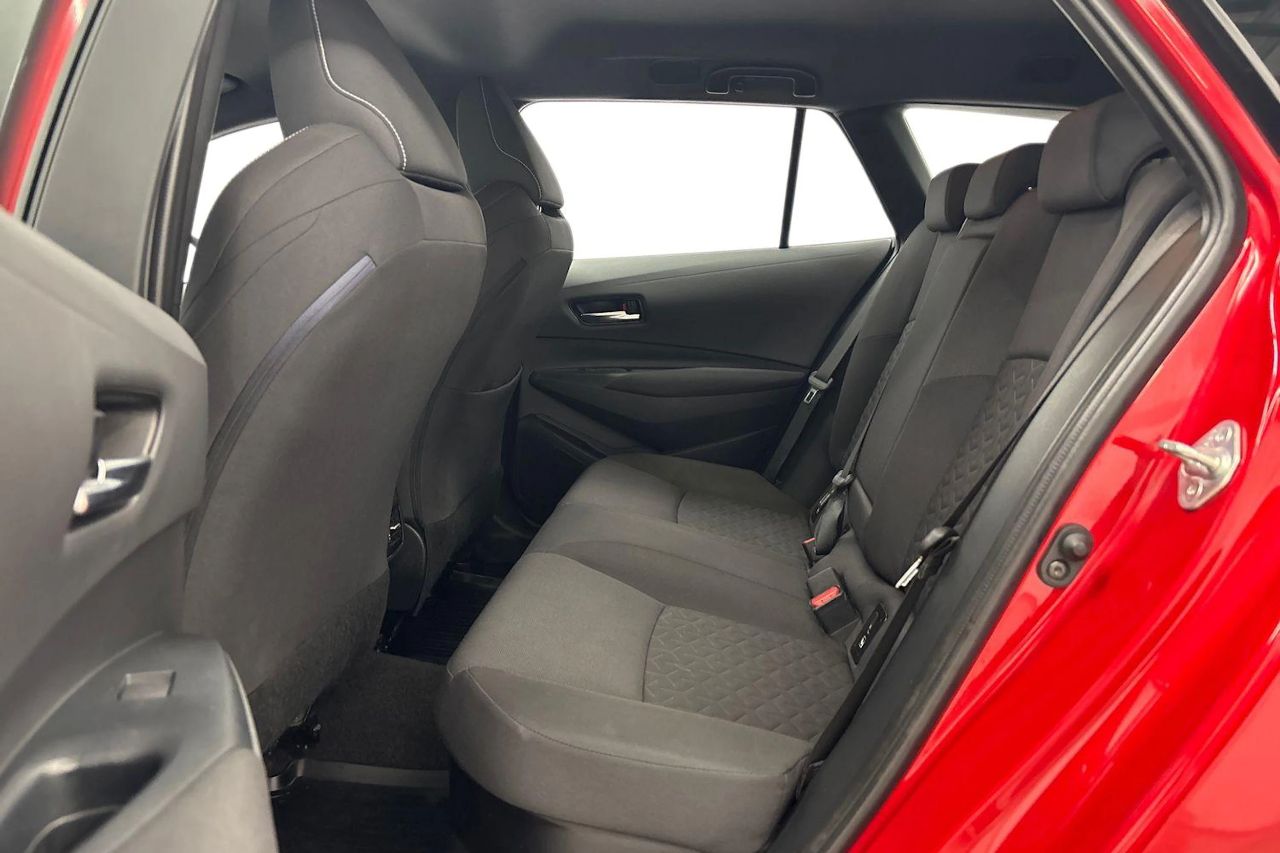 punainen Toyota Corolla 2019 kuva 8.
