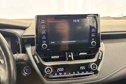 punainen Toyota Corolla 2019 kuva 15.