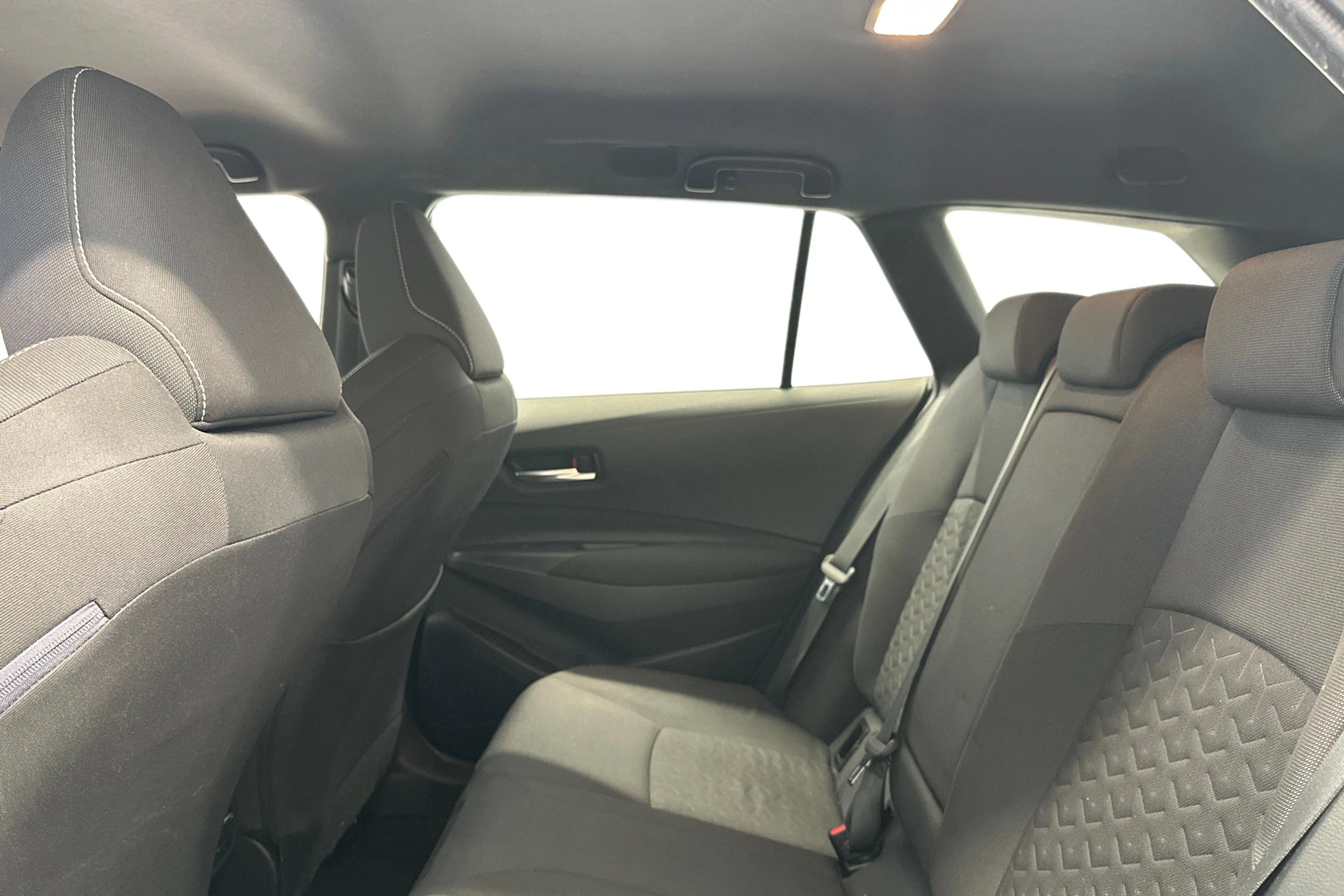hopea Toyota Corolla 2019 kuva 8.
